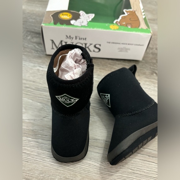 Muck boots baby 6-9 months boots - my first mucks size 3 - Picture 3 of 9